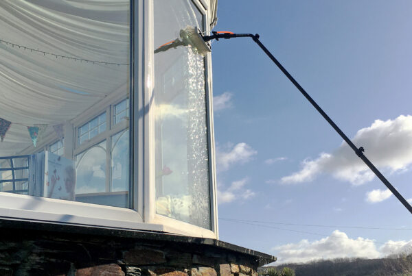 exterior domestic window cleaning