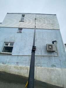 render wall cleaning and graffiti removal service
